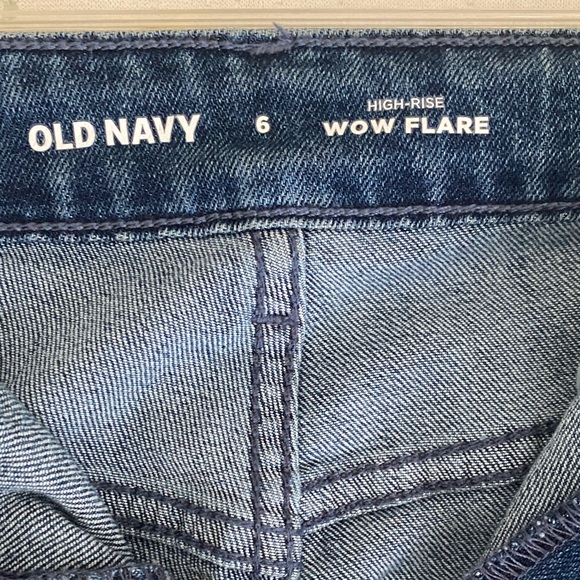 High-waisted Wow Flare Jeans - Picture 3 of 5